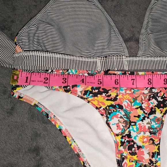 5/$25 Roxy stripe floral reversible halter bikini *broken hook - Picture 3 of 4